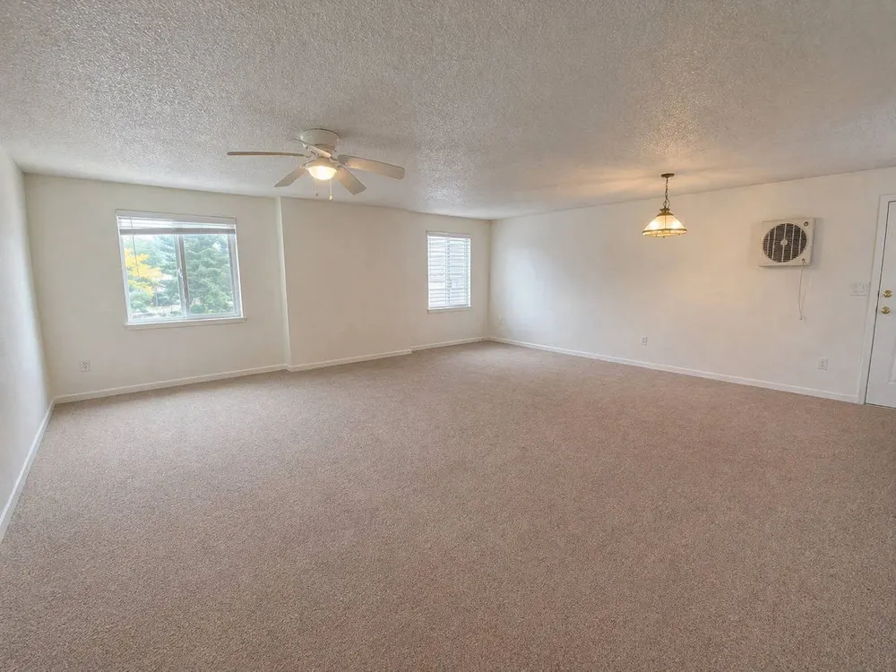 Acacia Front Unit (Upper Floor) photos