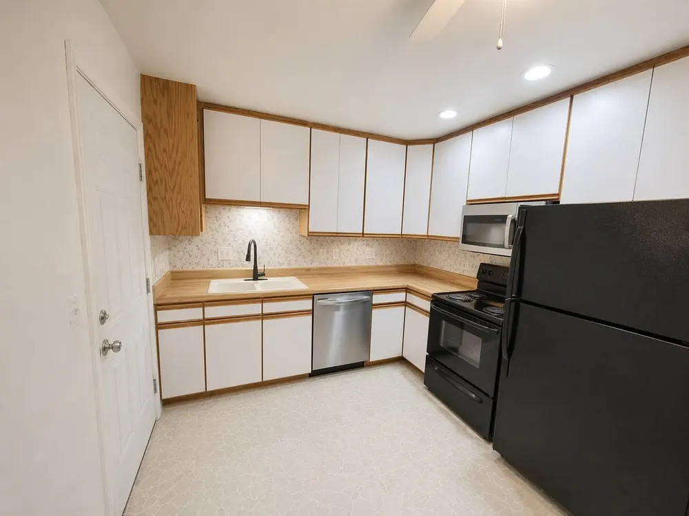 Acacia Front Unit (Upper Floor) photos