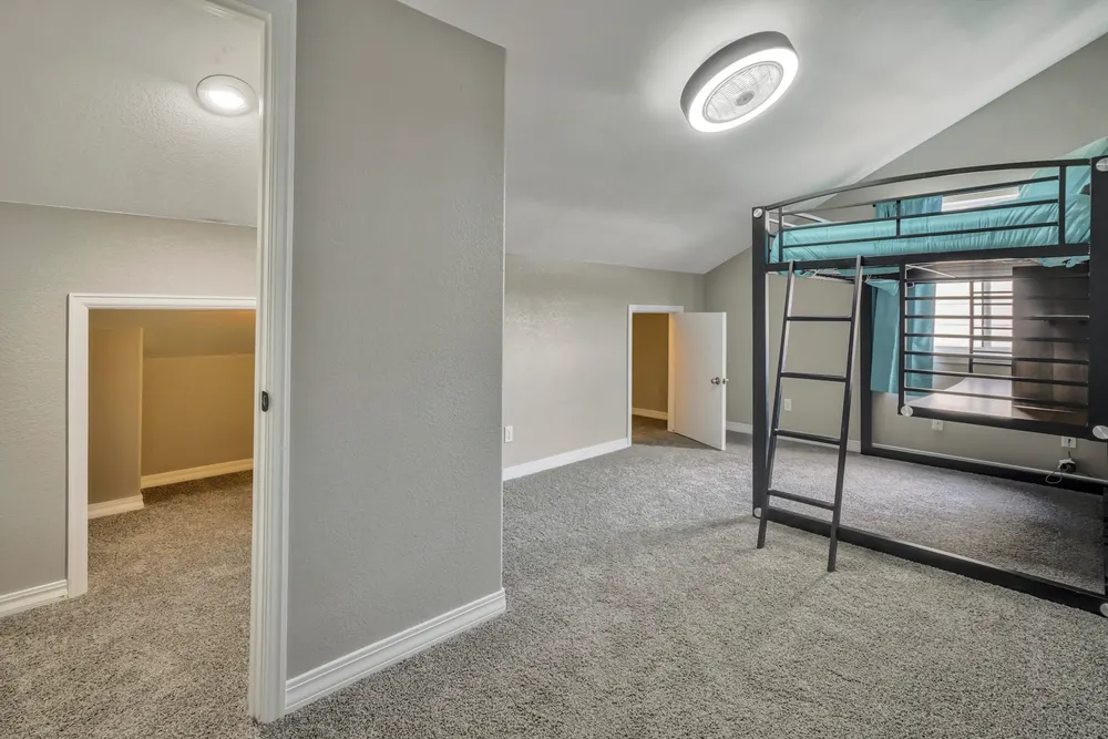 North Room · Extra Storage photos