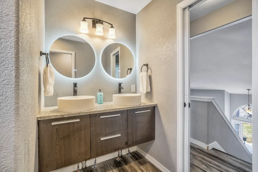 North Room · Extra Storage photos